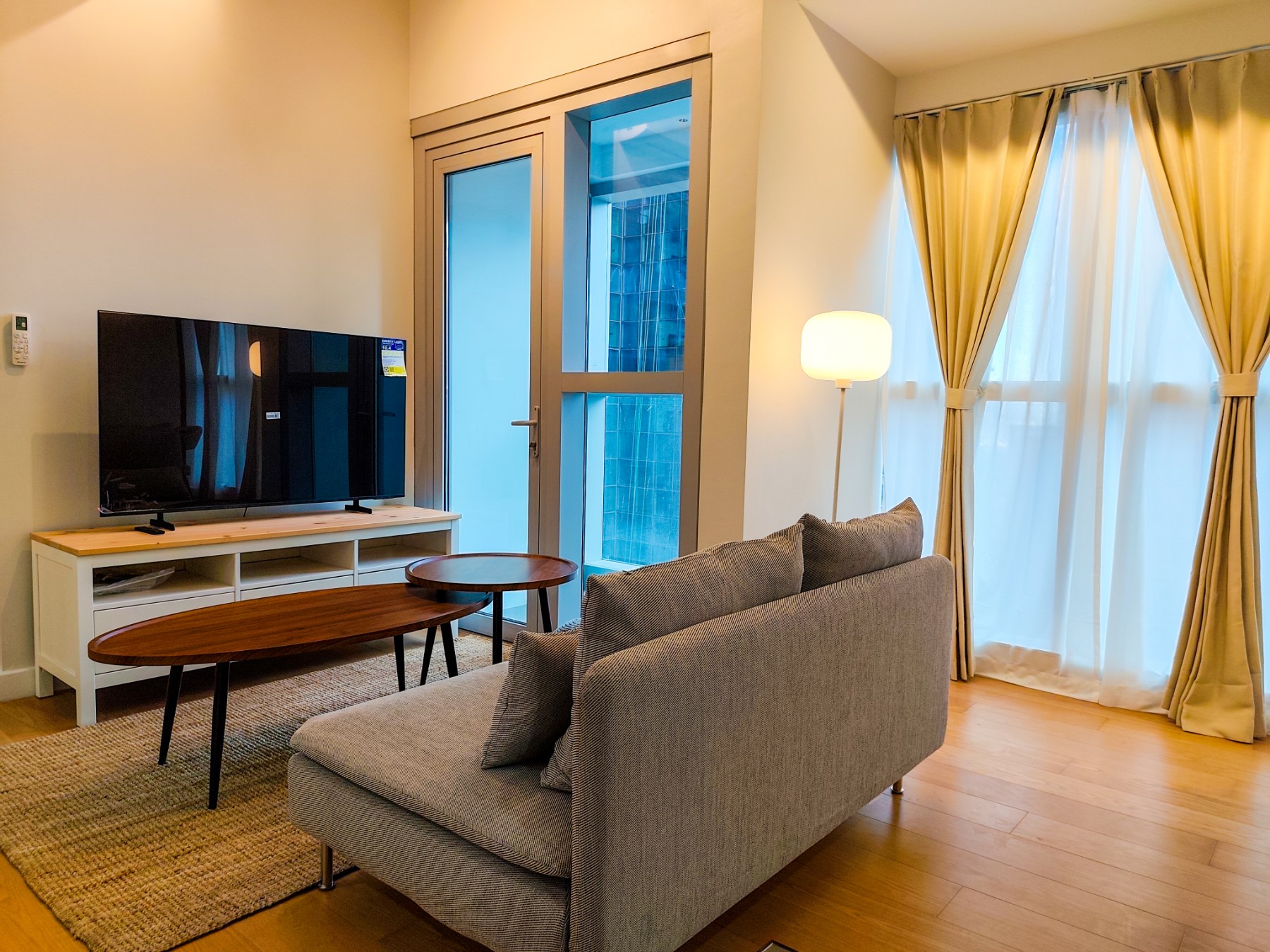 FOR RENT - 2 BEDROOM UNIT AT THE SEASONS HARU