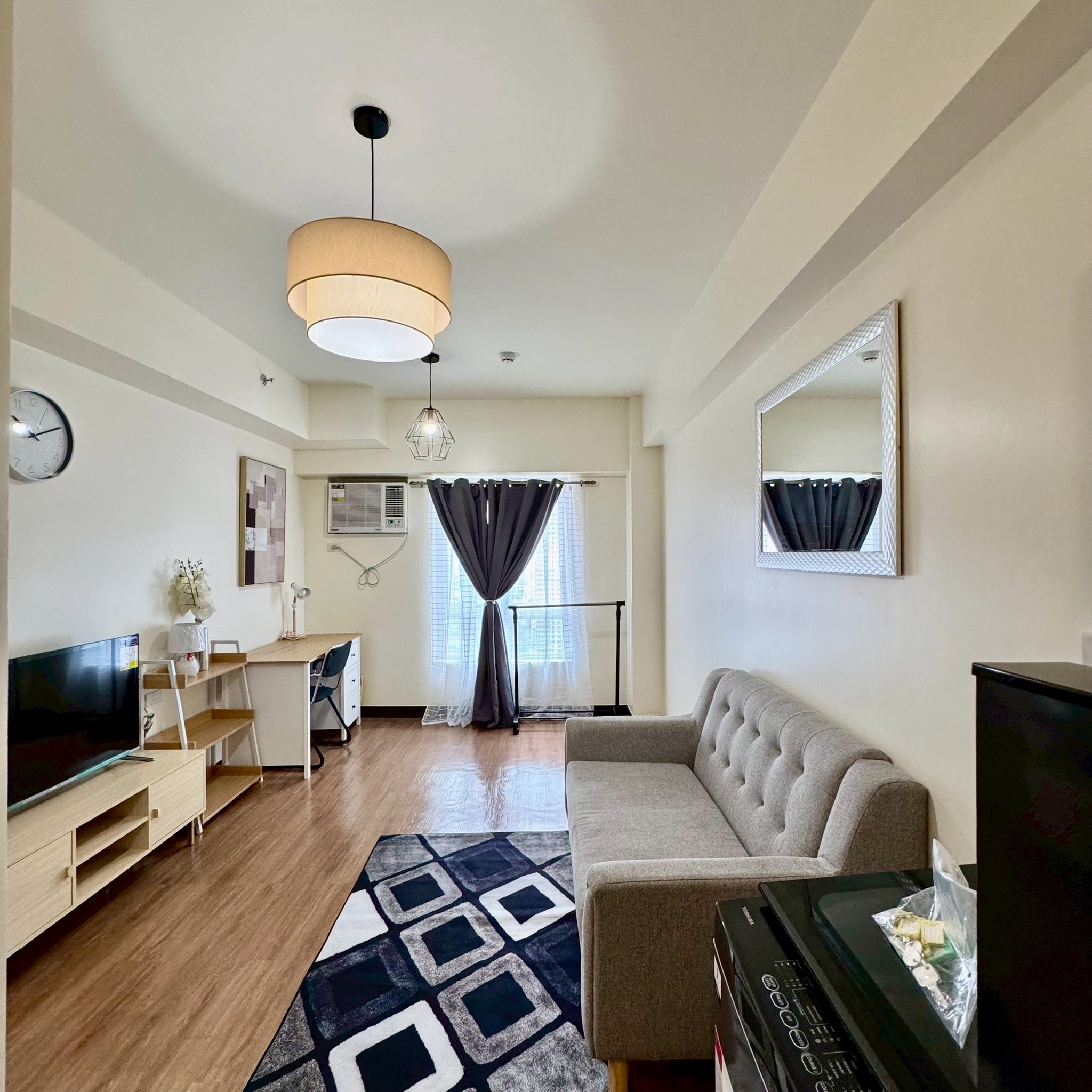 FOR RENT: Studio UNIT AT The Camden Place