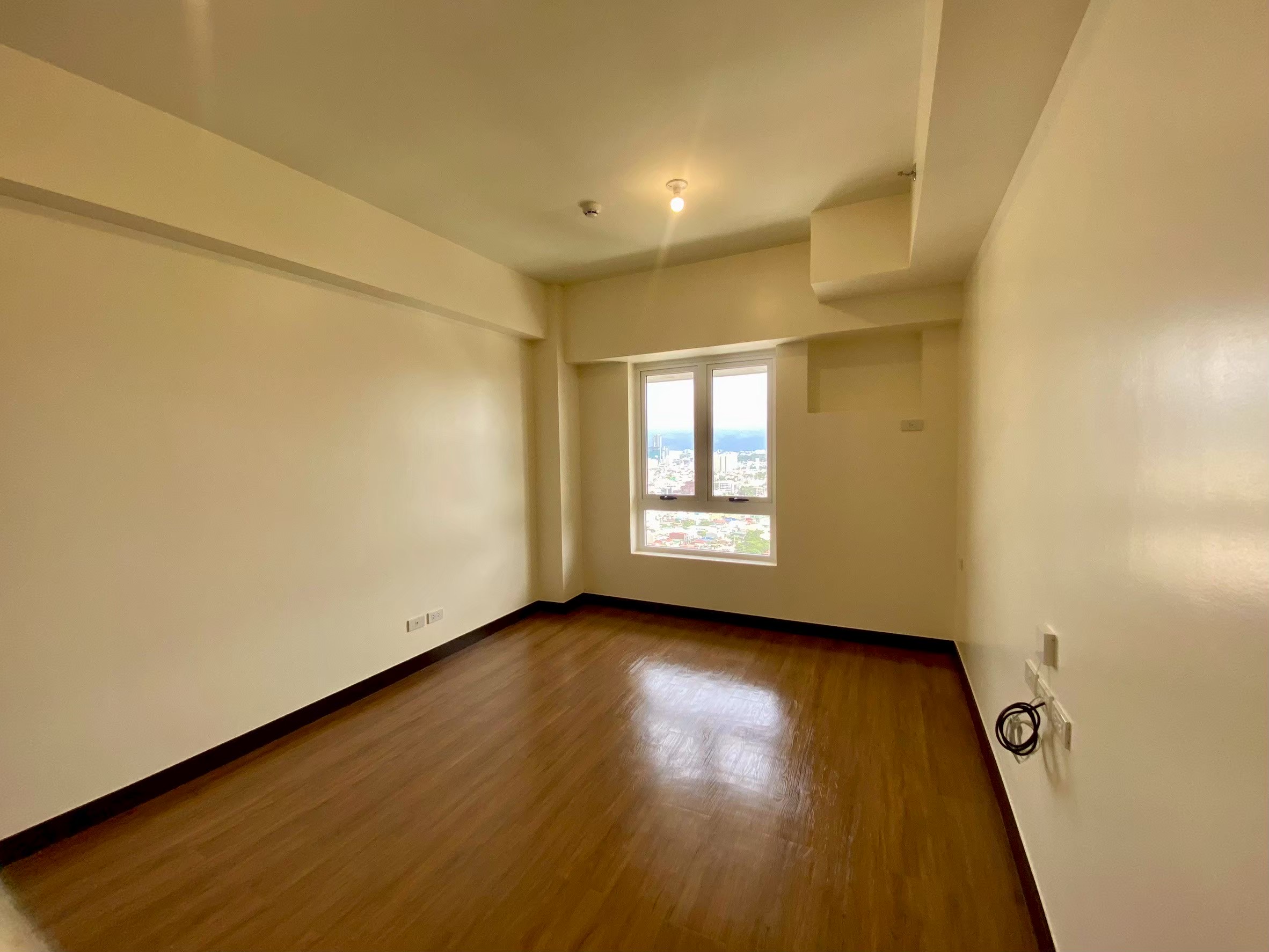 FOR RENT: Studio UNIT AT The Camden Place