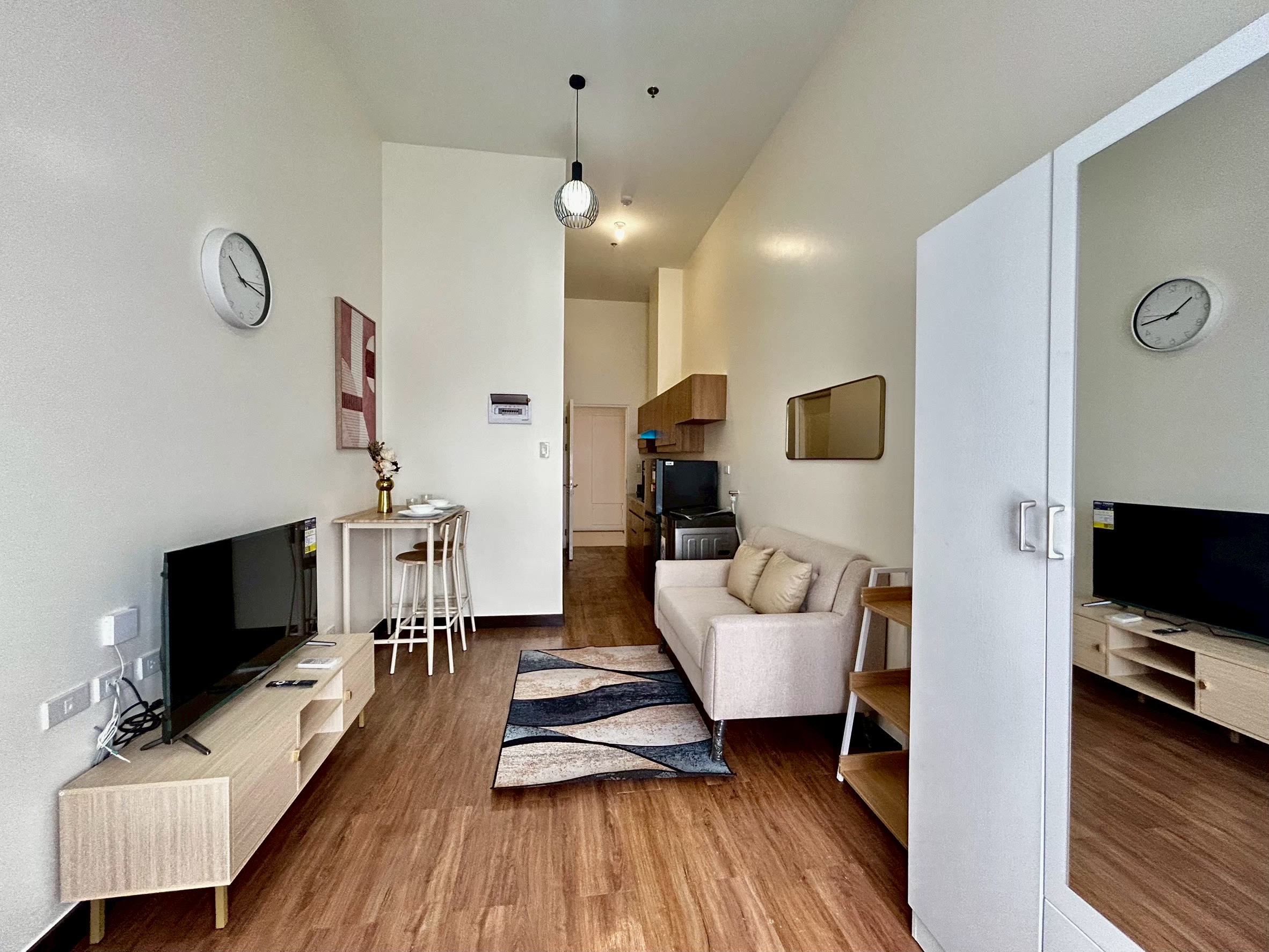 FOR RENT: Studio UNIT AT The Camden Place