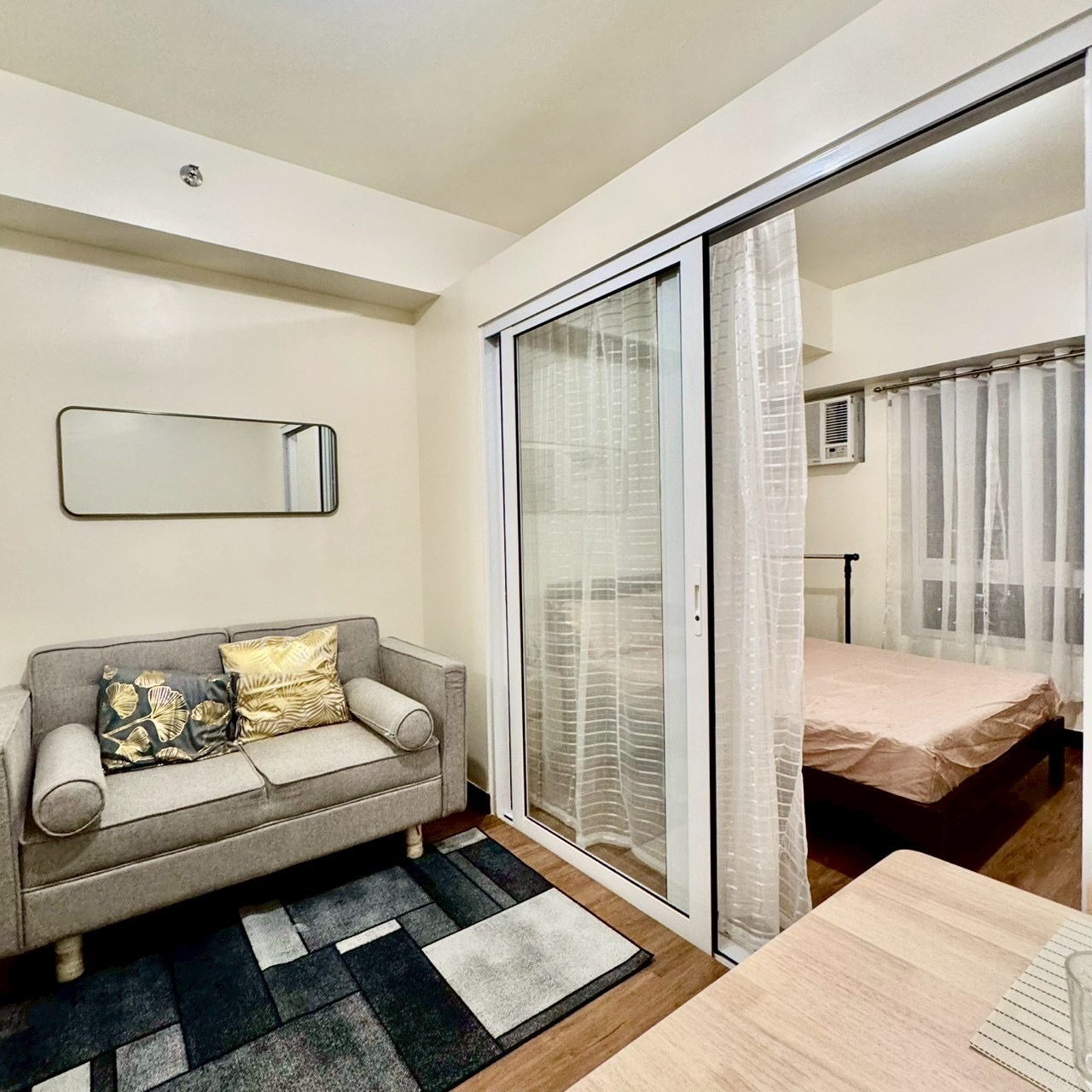 FOR RENT: Studio UNIT AT The Camden Place