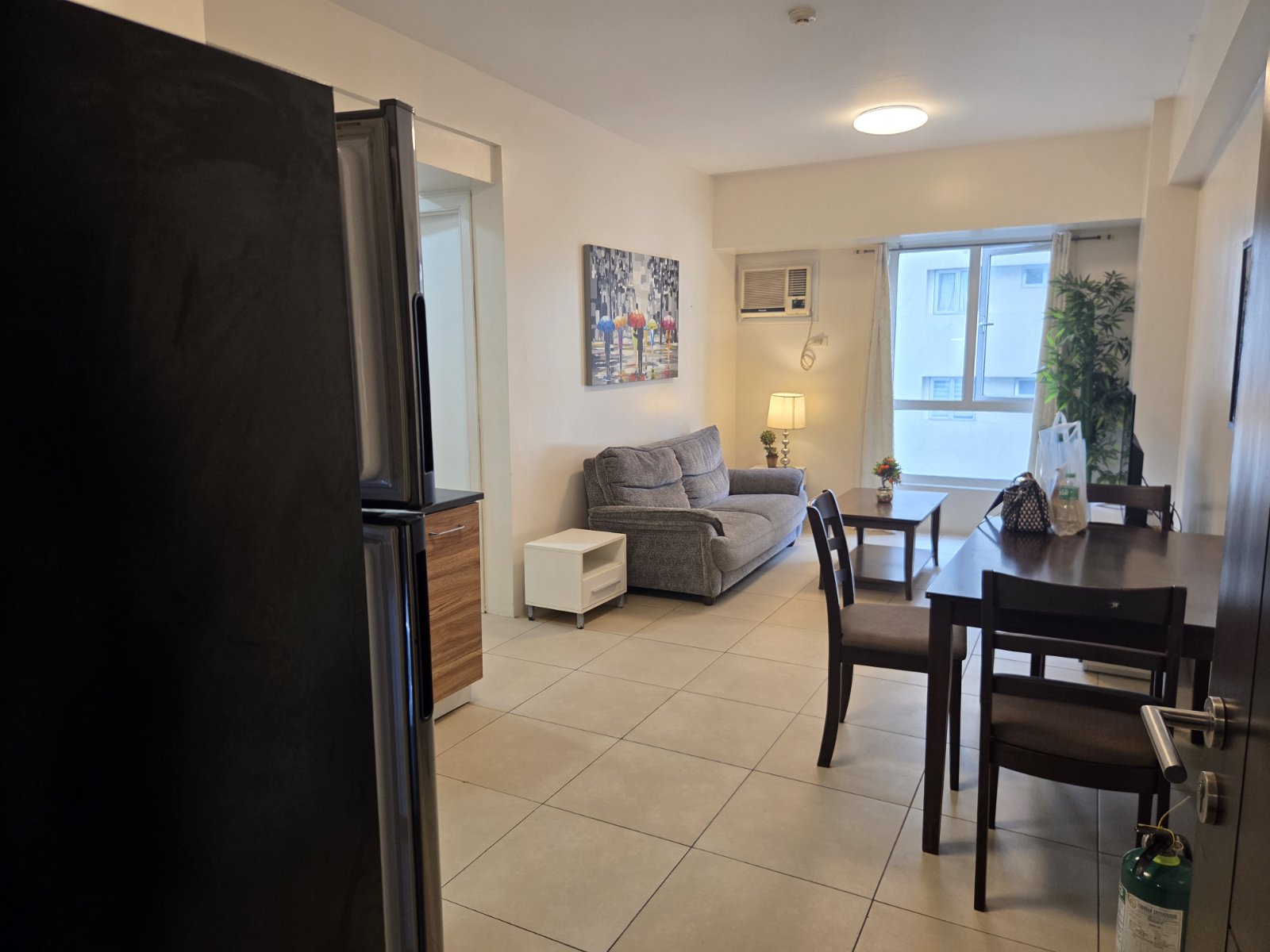 FOR RENT: 2 BEDROOM UNIT WITH MAIDS ROOM AT AVIDA 34TH STREET BGC