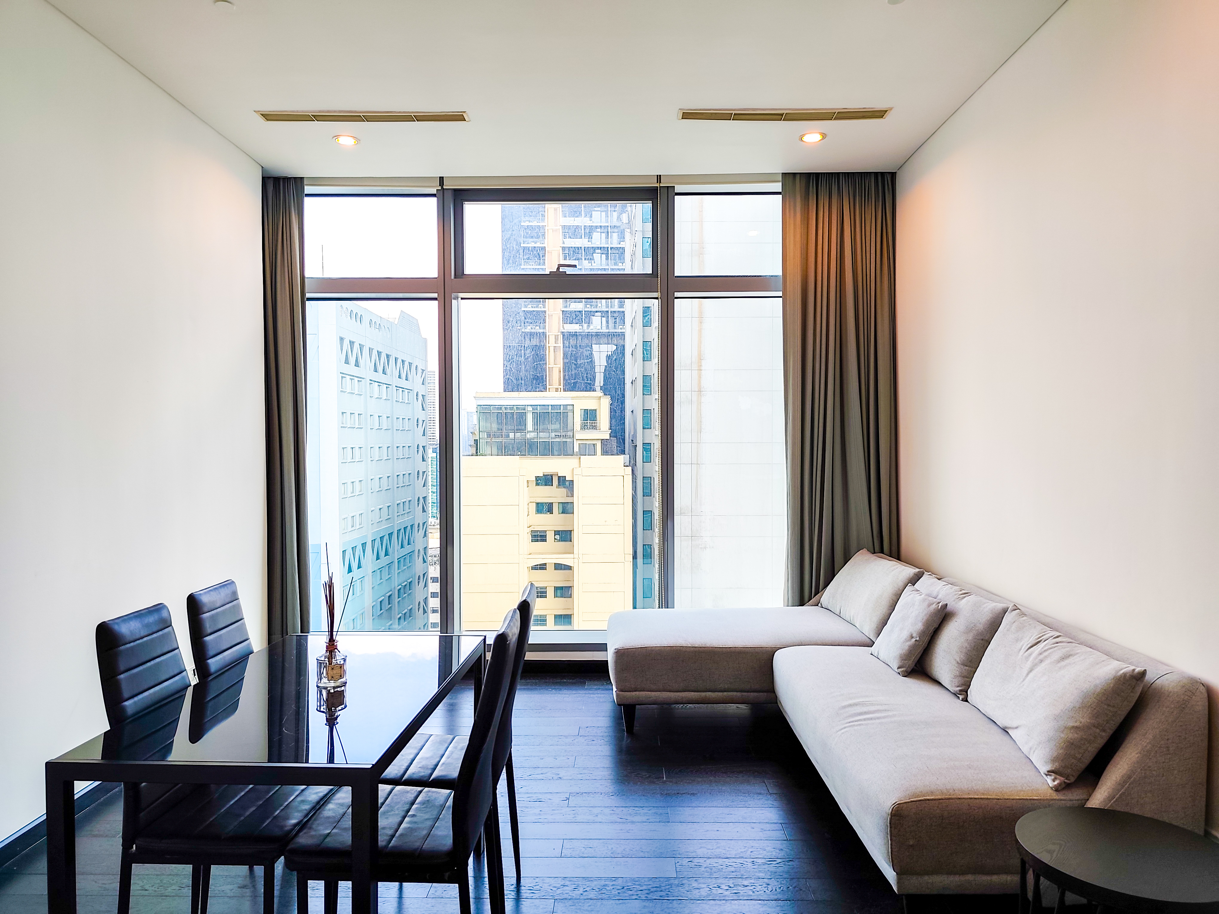 FOR SALE: 1 BEDROOM UNIT AT TRUMP TOWER