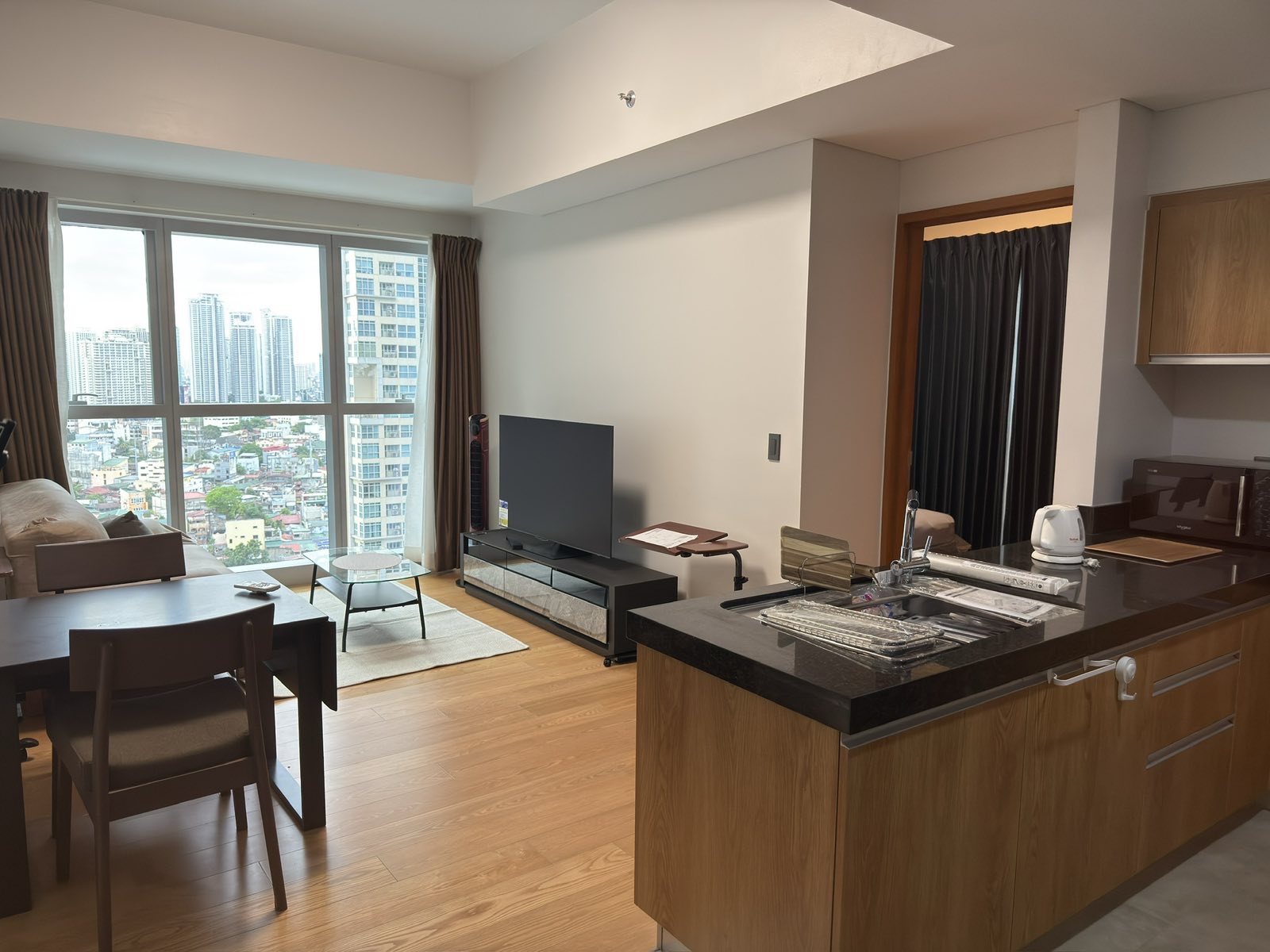 FOR RENT - 1 BEDROOM UNIT AT THE SEASONS HARU TOWER