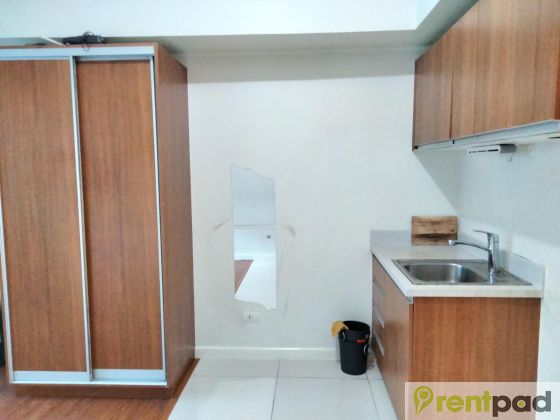 Semi Furnished Studio Unit at Eton Tower Makati