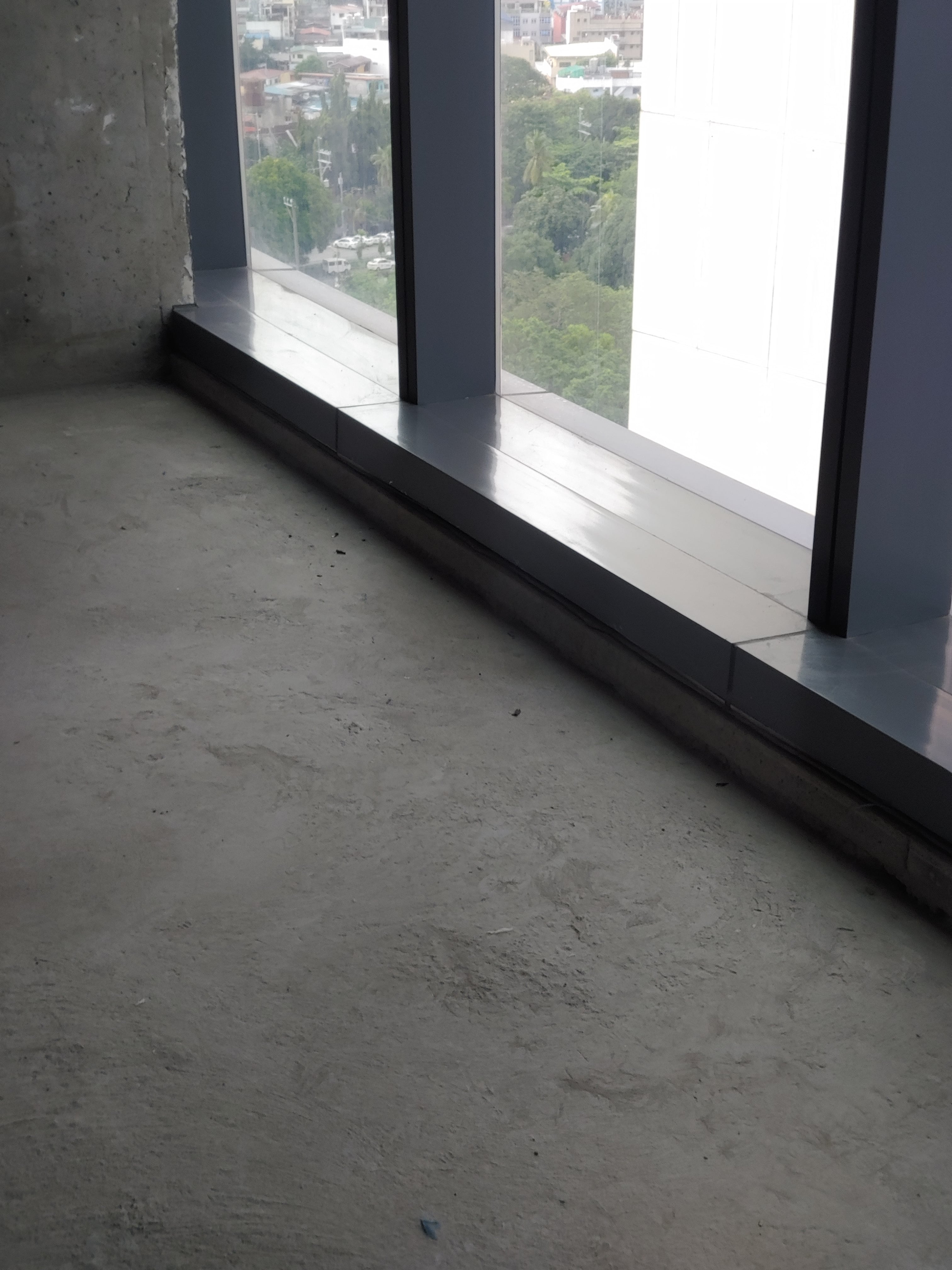 FOR SALE - 79 SQM BARE OFFICE SPACE AT THE STILES ENTERPRISE PLAZA