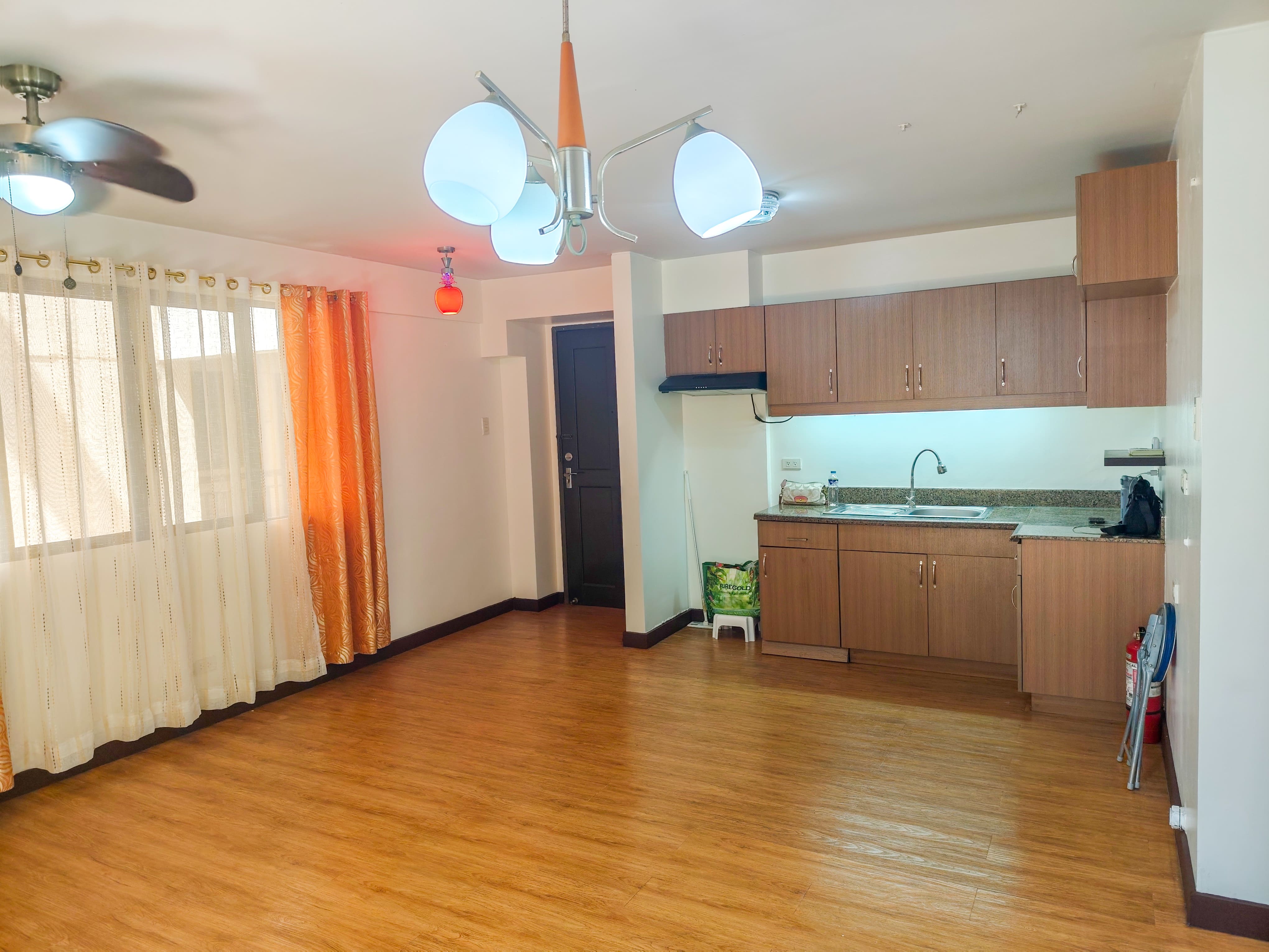 For Rent: 3BR Condo with Balcony at Ohana Place