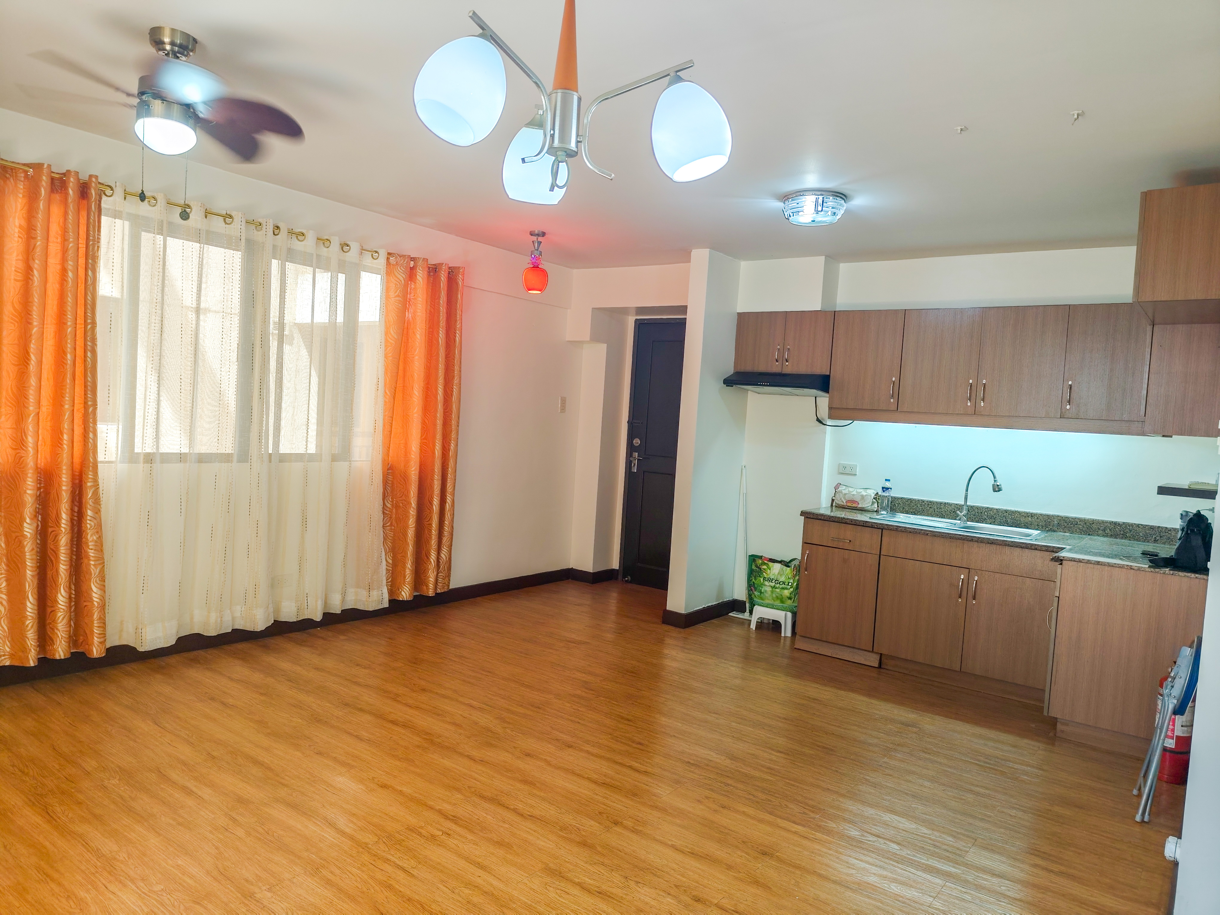 3BR Semi-Furnished Condo for Sale at Ohana Place Kauai, Las Piñas