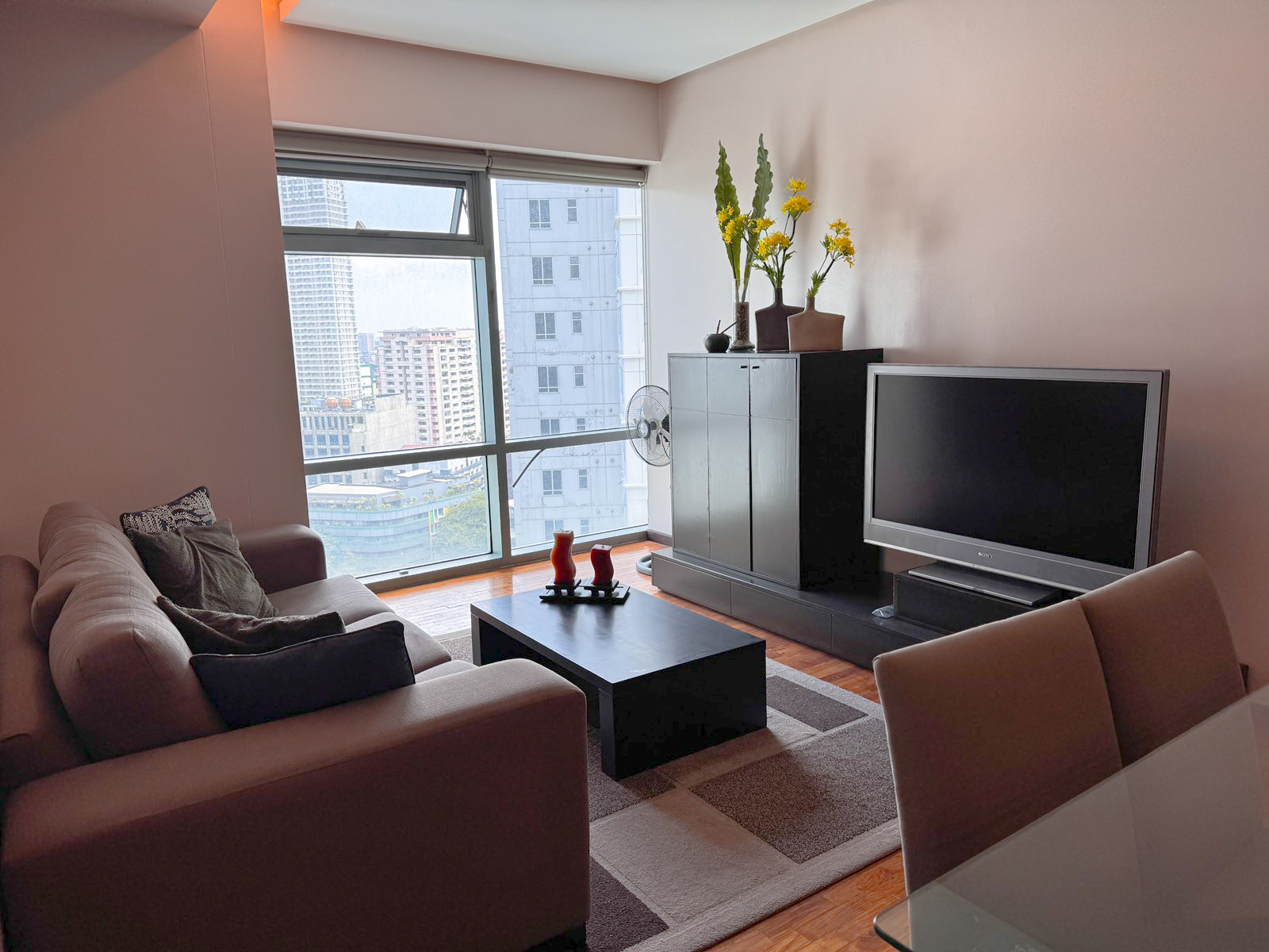 1BR Condo for Rent One Legazpi Park Makati 60sqm with Parking
