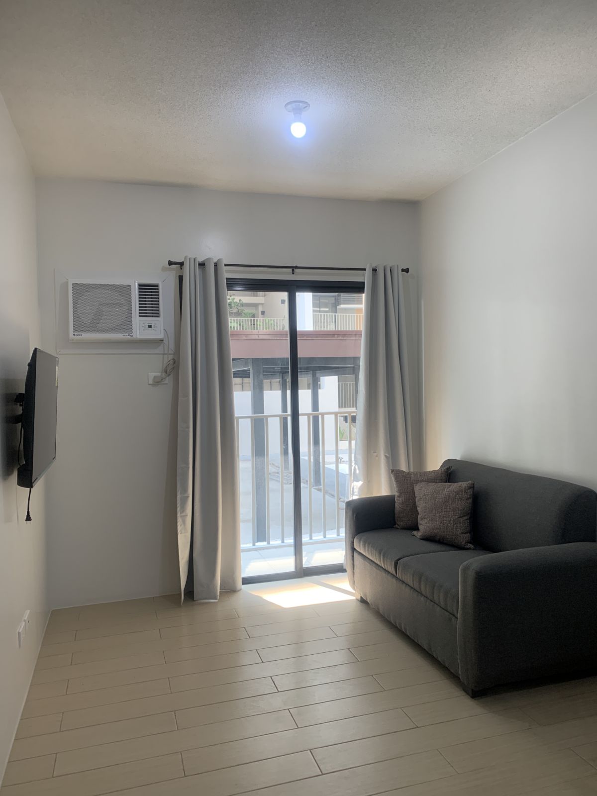 Located along Levi B. Mariano Avenue / Cayetano Boulevard in Brgy. Ususan, Taguig, with access to nearby roads, local establishments, and daily conveniences.