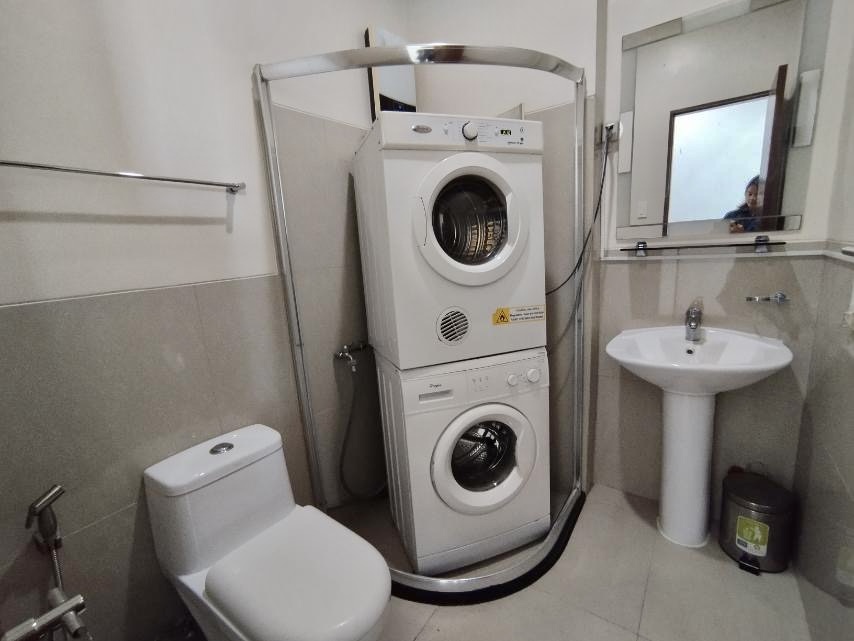 49 sqm 1BR Condo for Sale at The Beacon Arnaiz, Makati