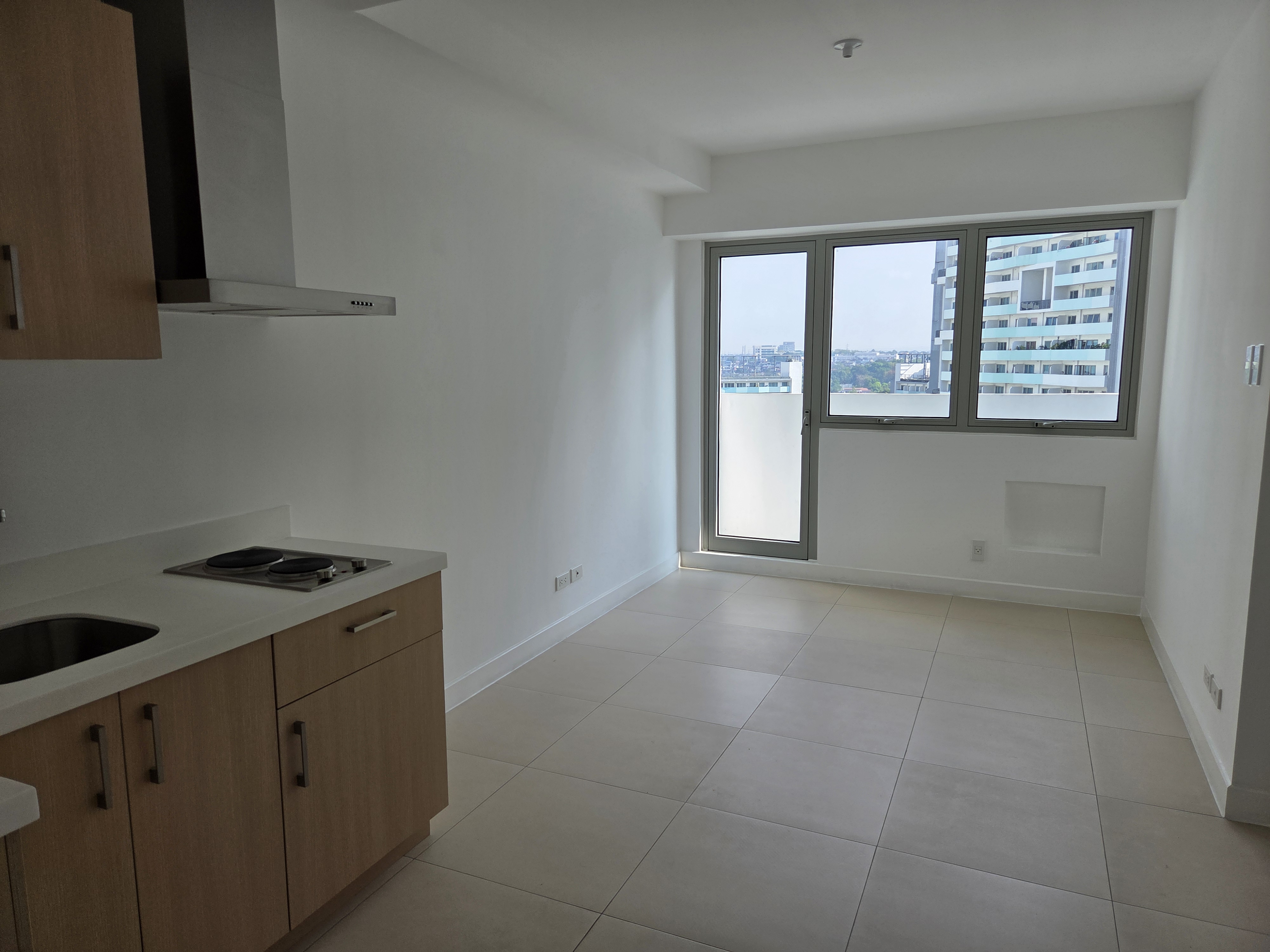 1-Bedroom Condo for Sale at The Residences at Commonwealth Quezon City