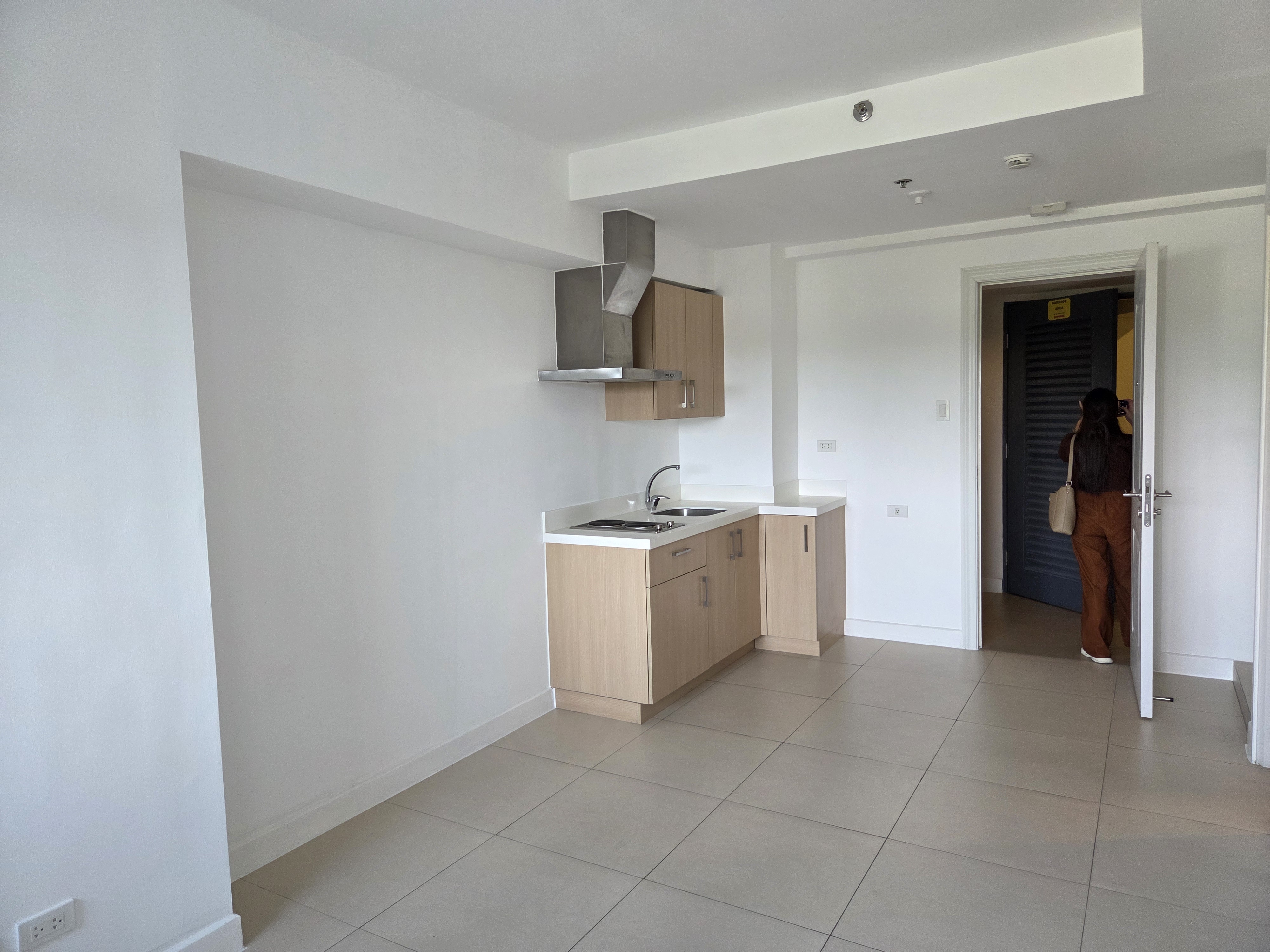 1-Bedroom Condo for Sale at The Residences at Commonwealth Quezon City