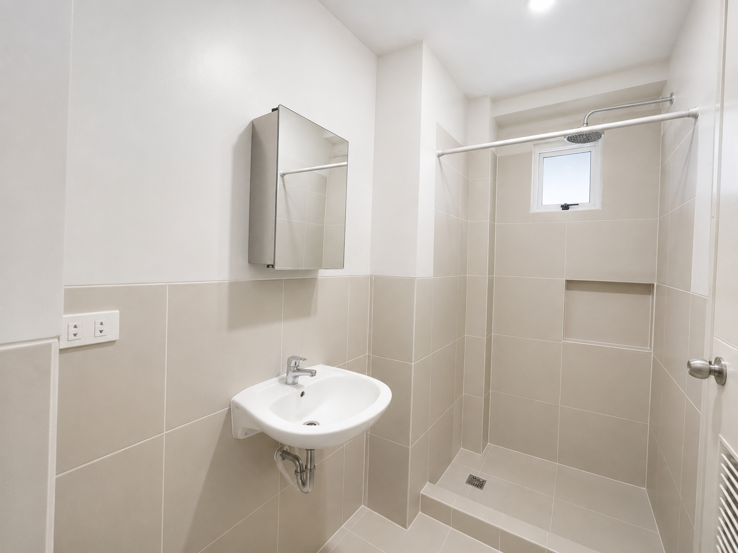 24 sqm Furnished Studio Unit for Sale at Brio Tower Makati