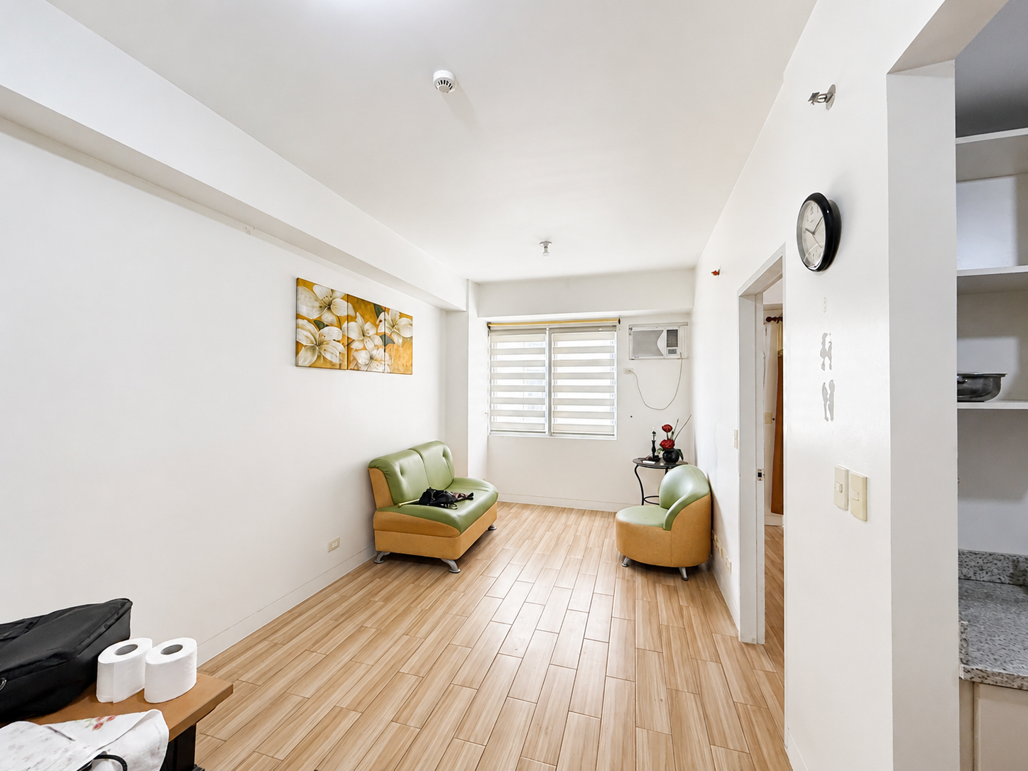 FOR SALE - 1 BEDROOM UNIT AT HOLLAND PARK
