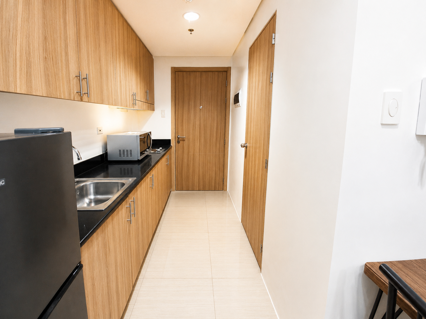 25 sqm Fully Furnished 1 Bedroom Condo for Rent at Shore Residences Pasay