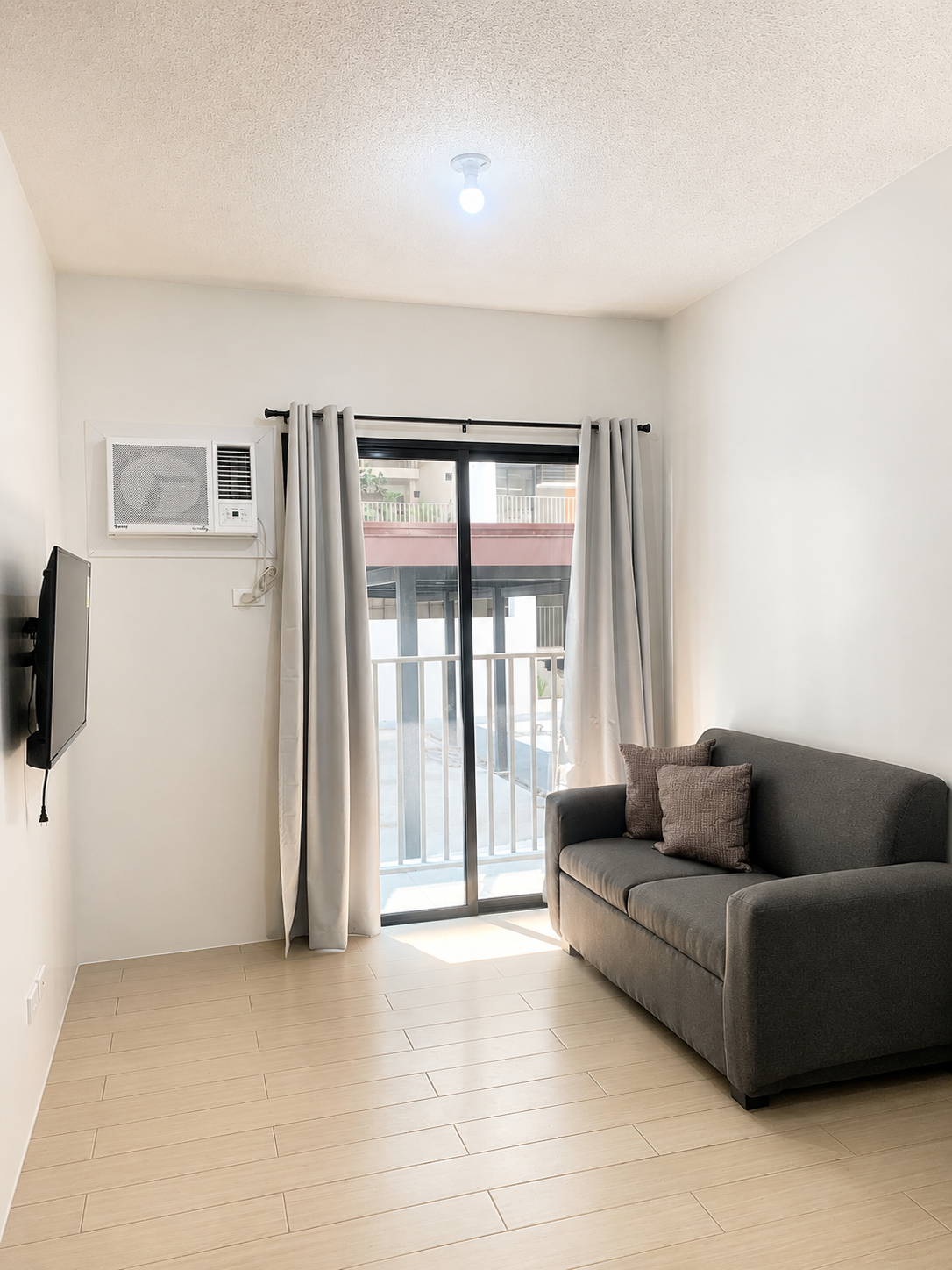 Located along Levi B. Mariano Avenue / Cayetano Boulevard in Brgy. Ususan, Taguig, with access to nearby roads, local establishments, and daily conveniences.