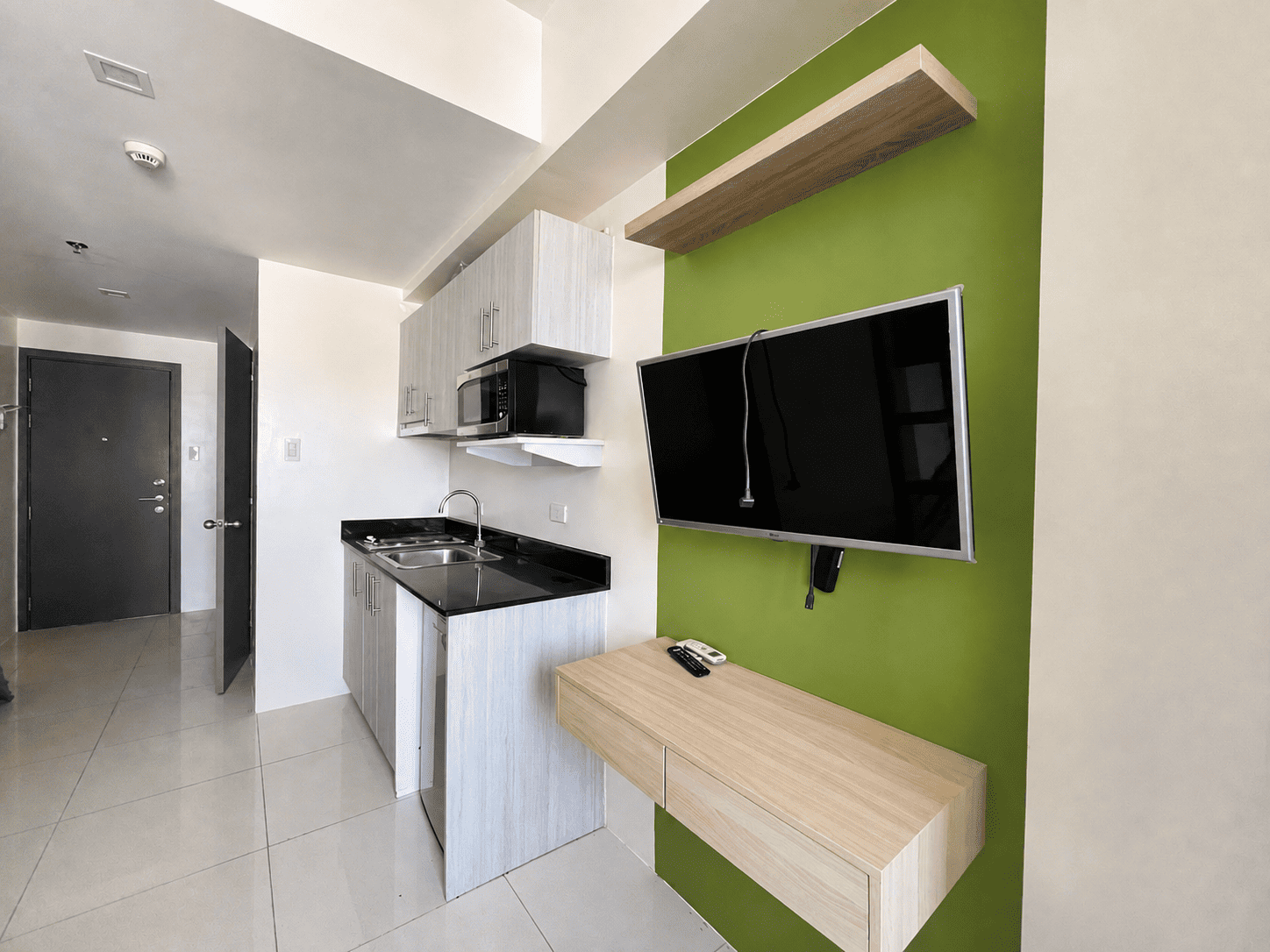 20.12 sqm Fully Furnished Studio Condo for Sale at Green Residences