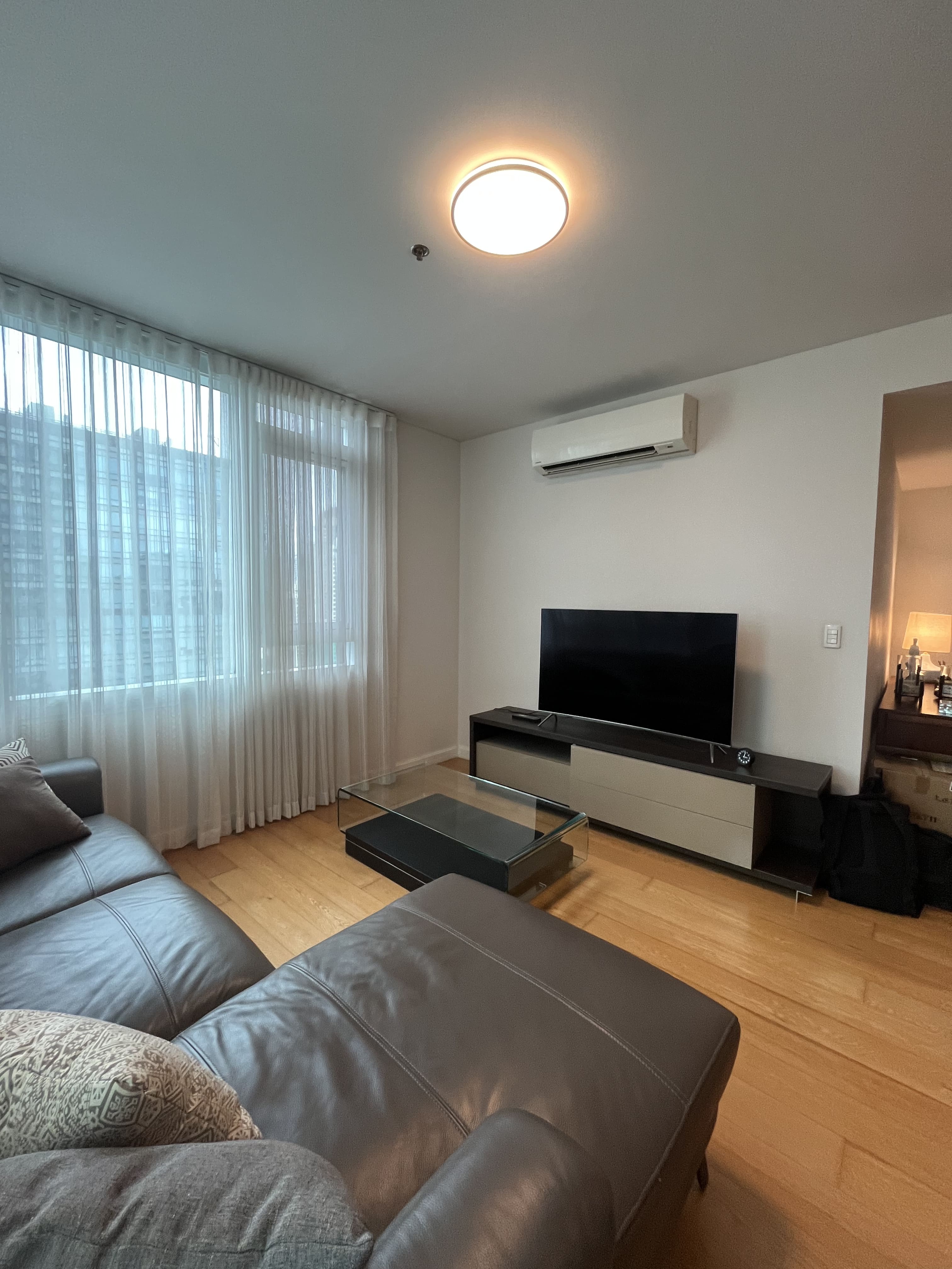 FOR RENT 1-BEDROOM UNIT AT PARK TERRACES POINT TOWER MAKATI