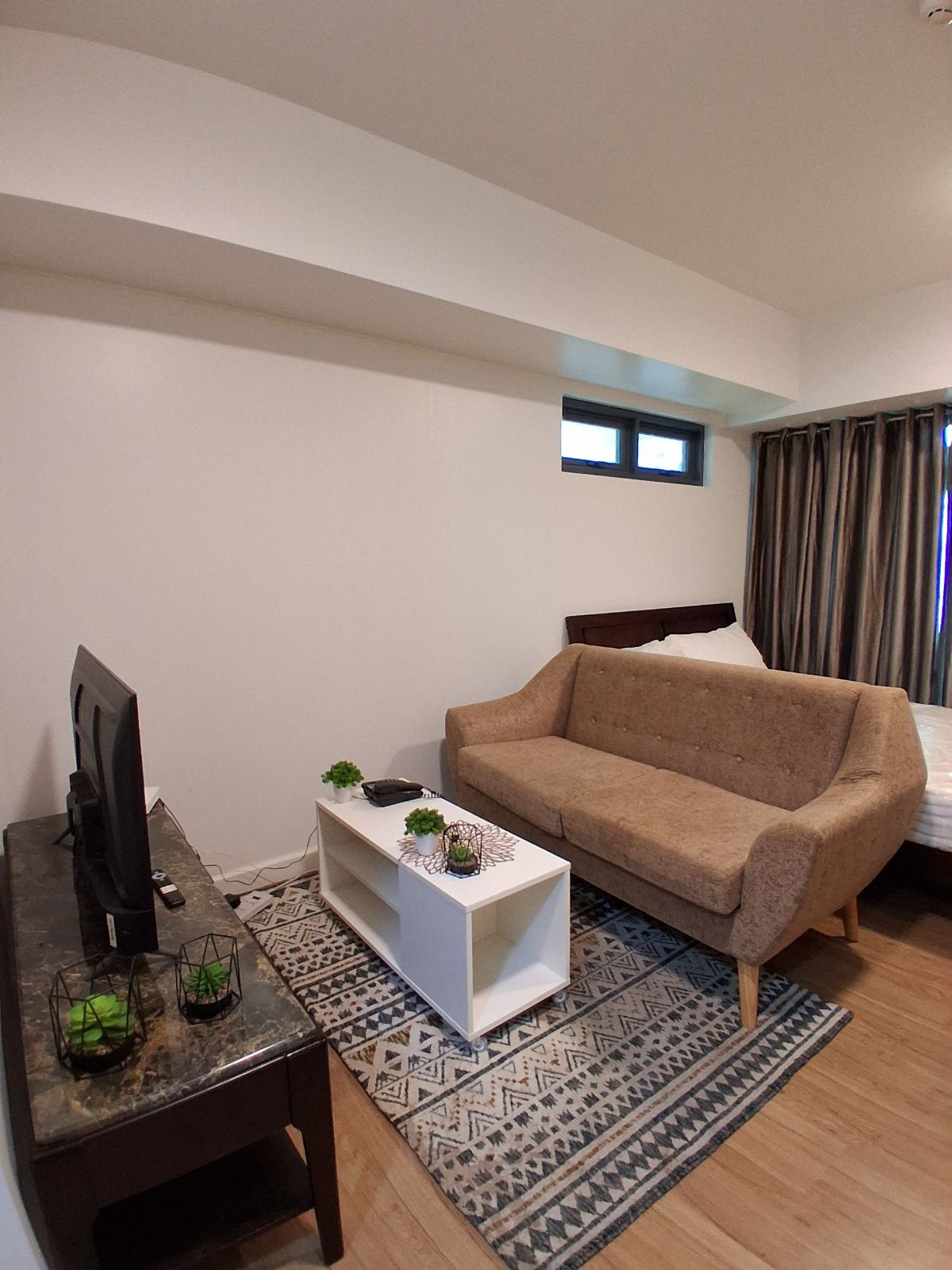 32 sqm 1 Bedroom Condo for Lease at Solstice Tower Makati