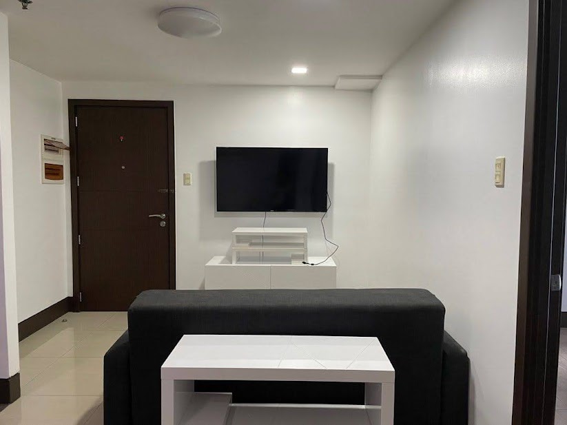 Greenbelt Excelsior Studio-type Furnished for RENT in Makati